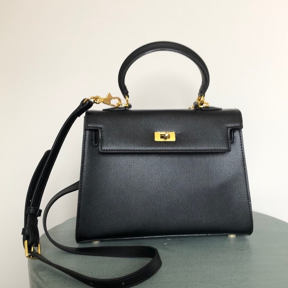 #719 COPY- Black tote - Picture 1 of 14